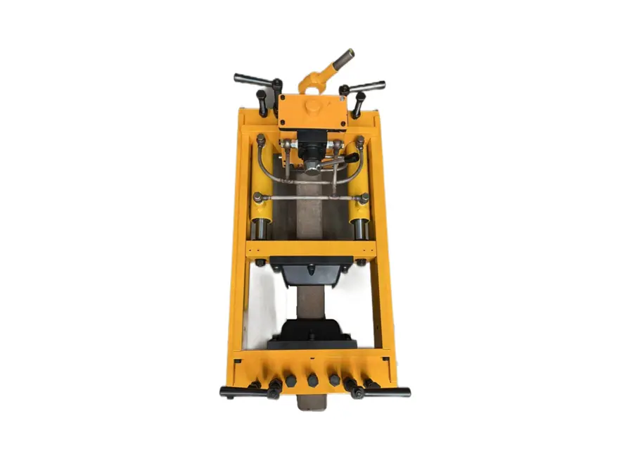 Rail shearing machine.jpg